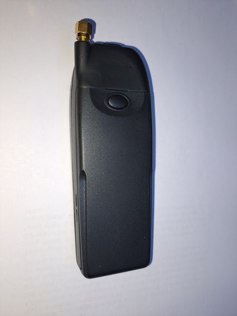 The Nokia 5130 Meshtastic node is powered by the original (or any compatible) Nokia battery.